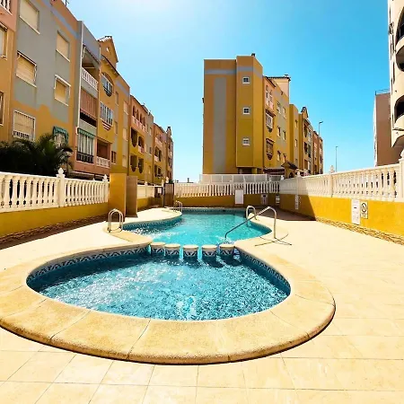 Fresa La Mata, 2 Min To Beach, Private Garage Apartment La Mata (Torrevieja)