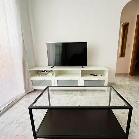 Fresa La Mata, 2 Min To Beach, Private Garage Apartment